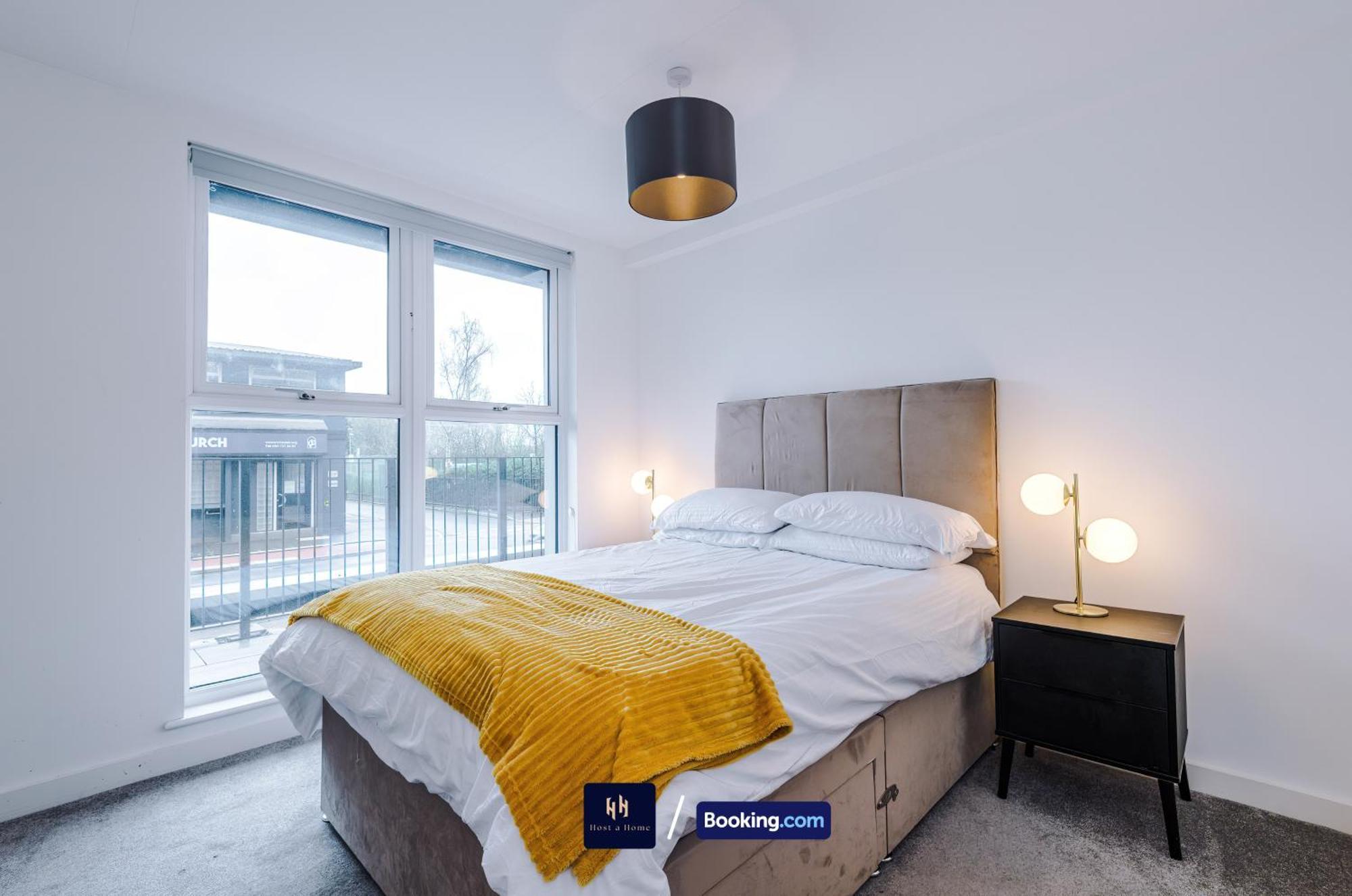 Modern 2 Bed Apartment With Balcony By Host A Home Manchester Luaran gambar